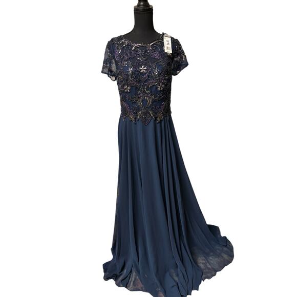 XSCAPE NWT Embellished Chiffon Evening Dress Size 8 Navy Sequin Formal Ball Gown - Picture 2 of 10